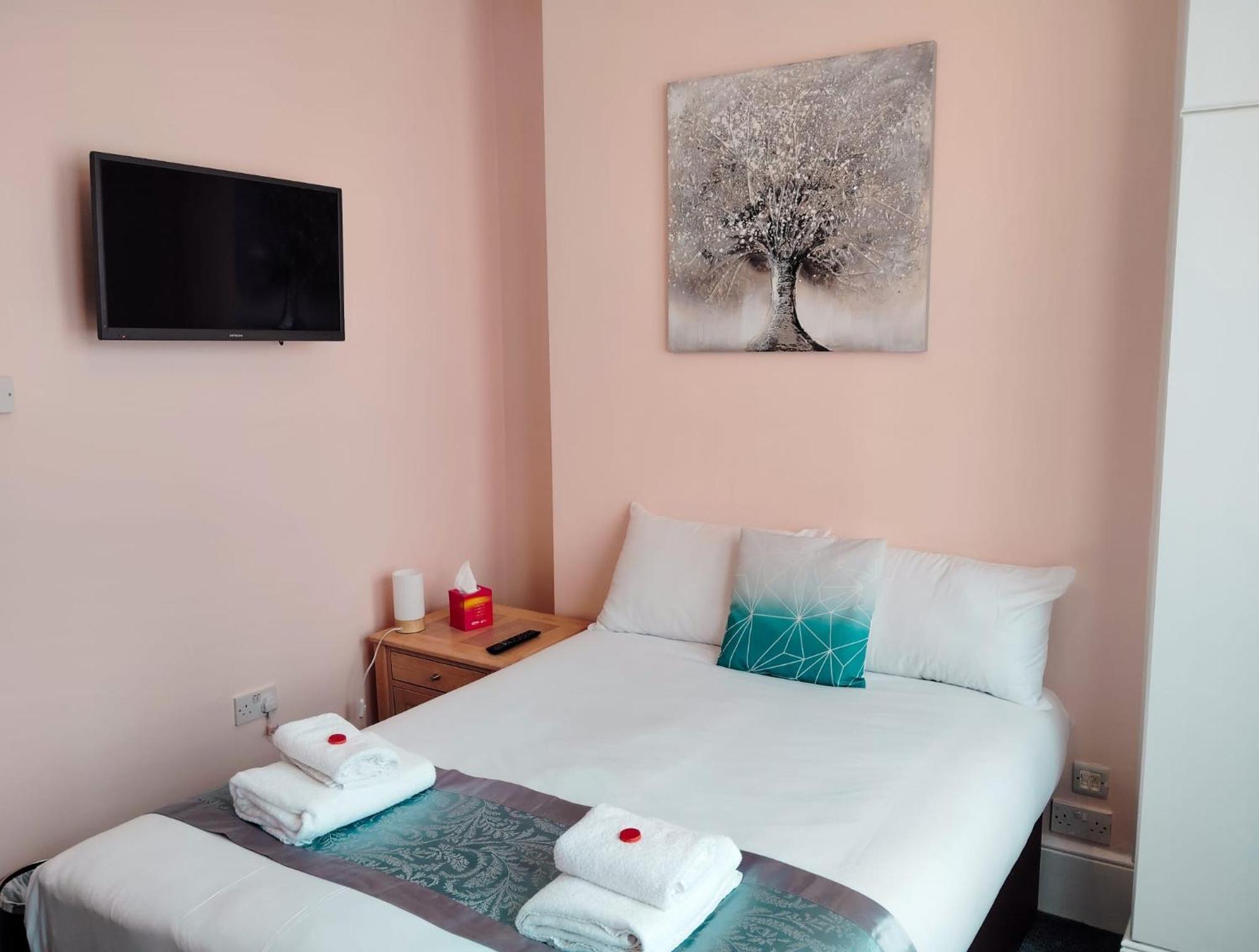 לונדון United Lodge Hotel מראה חיצוני תמונה