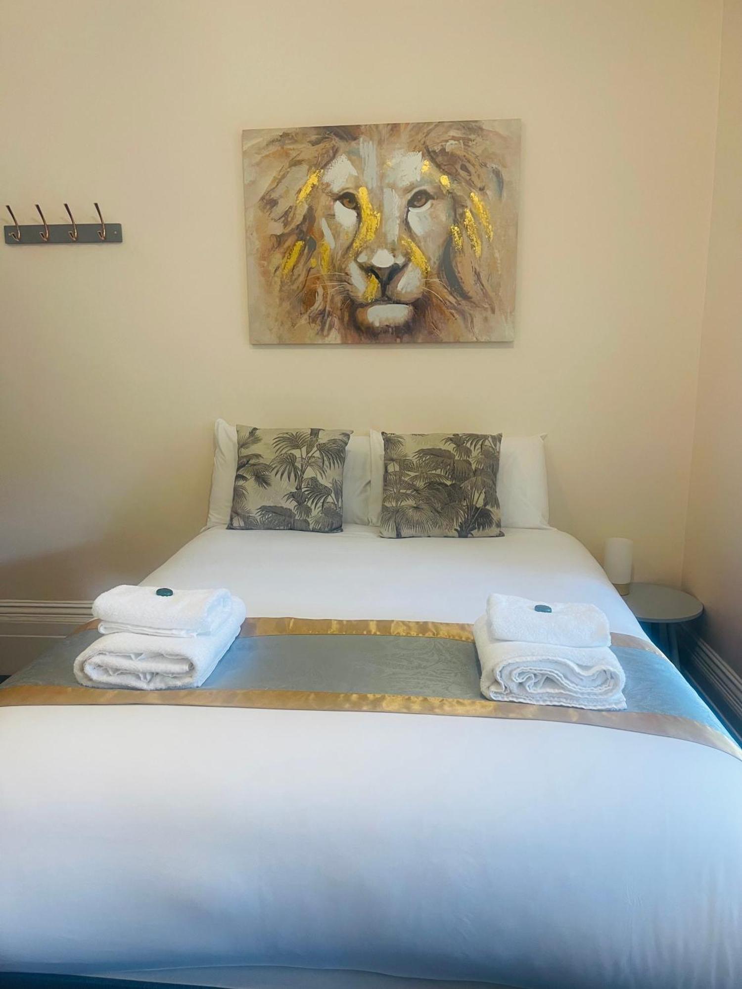 לונדון United Lodge Hotel מראה חיצוני תמונה