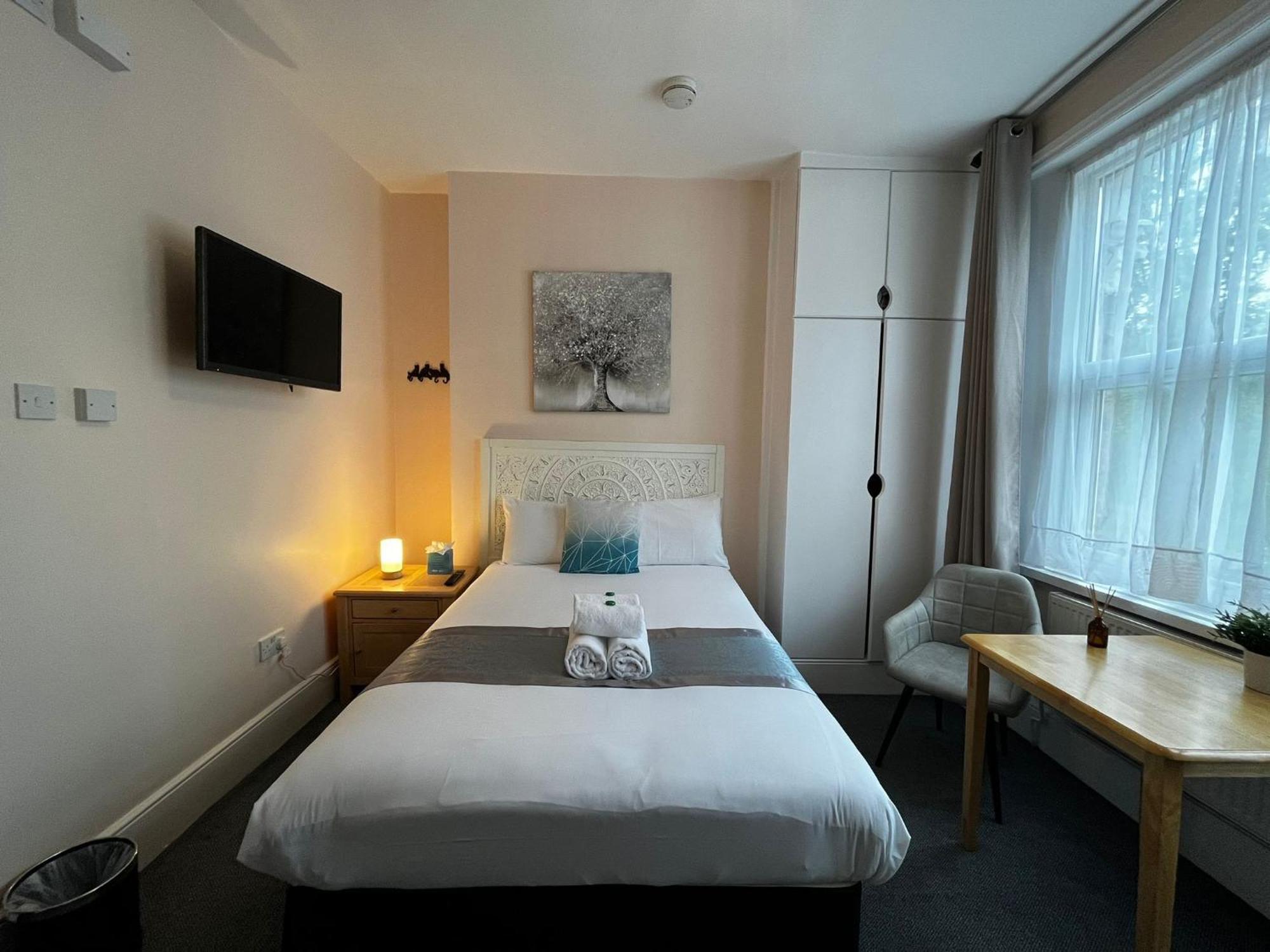 לונדון United Lodge Hotel מראה חיצוני תמונה