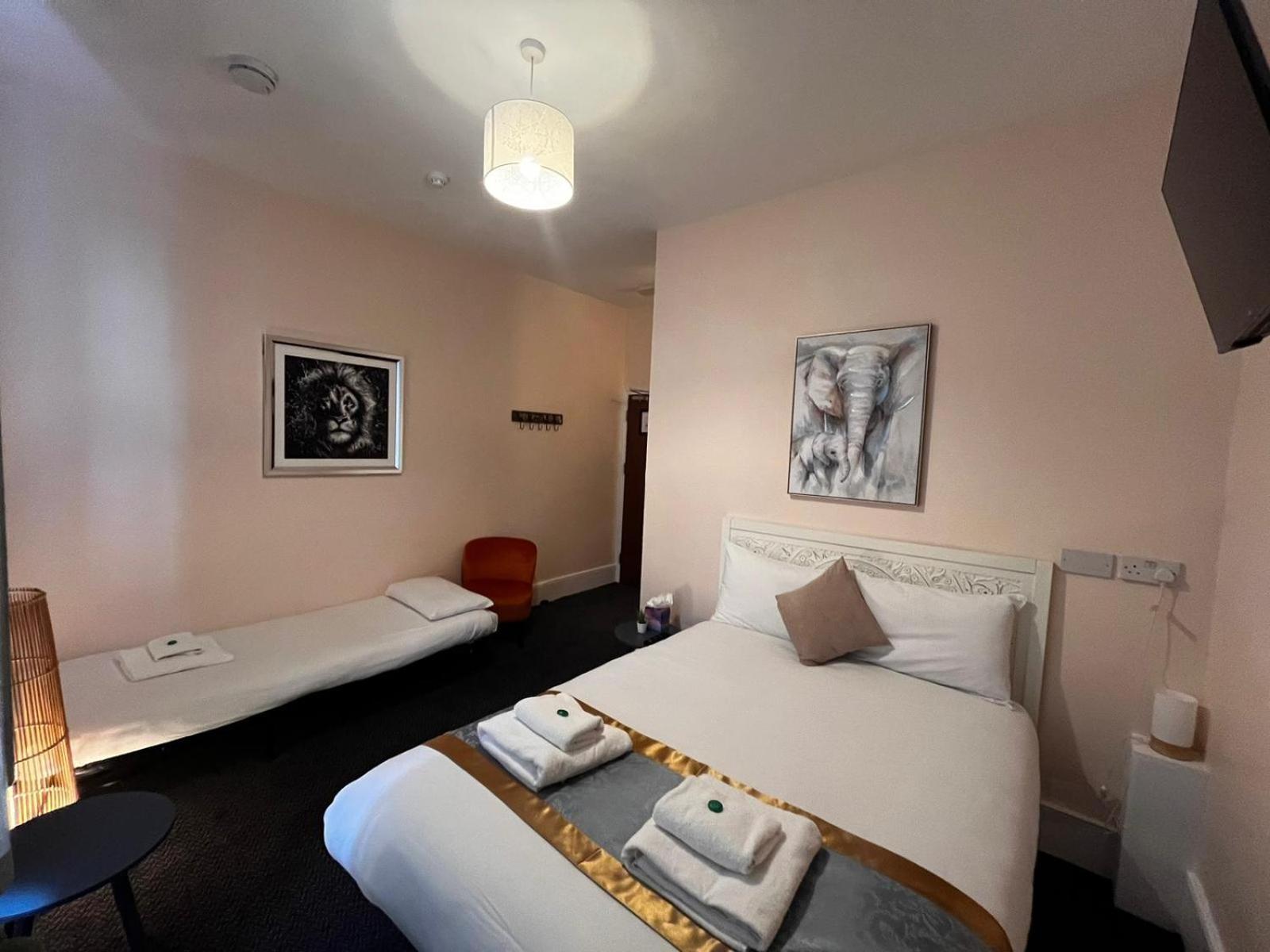 לונדון United Lodge Hotel מראה חיצוני תמונה