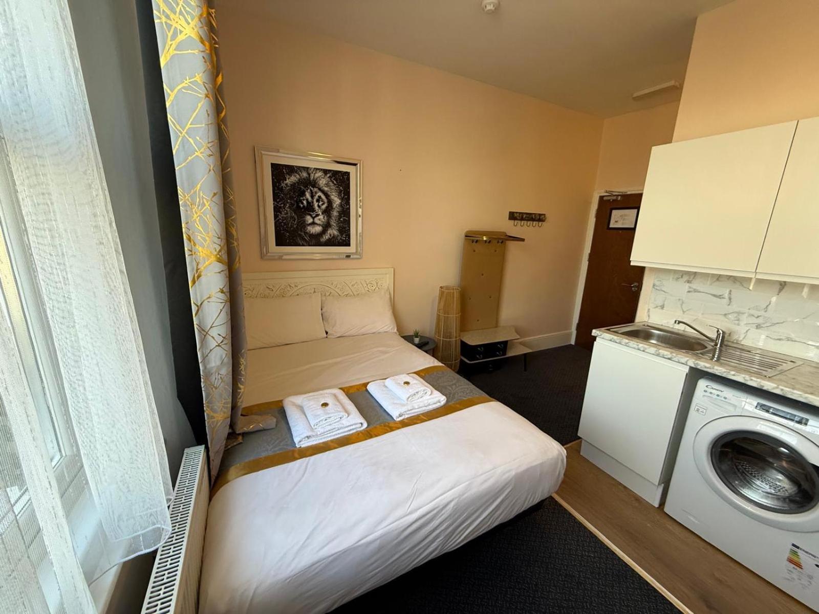 לונדון United Lodge Hotel מראה חיצוני תמונה
